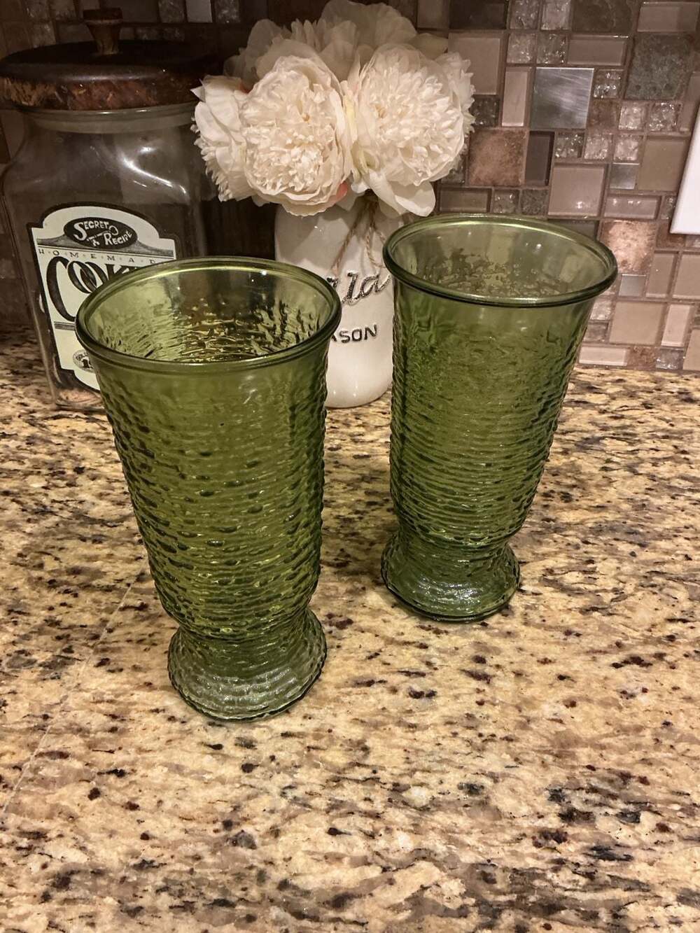 Anchor Hocking Soreno Avocado Green Flower Vase Set 9 In.